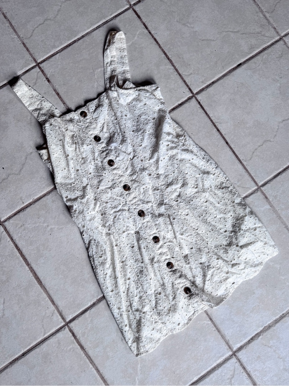 American Eagle • Eyelet Button Front Dress